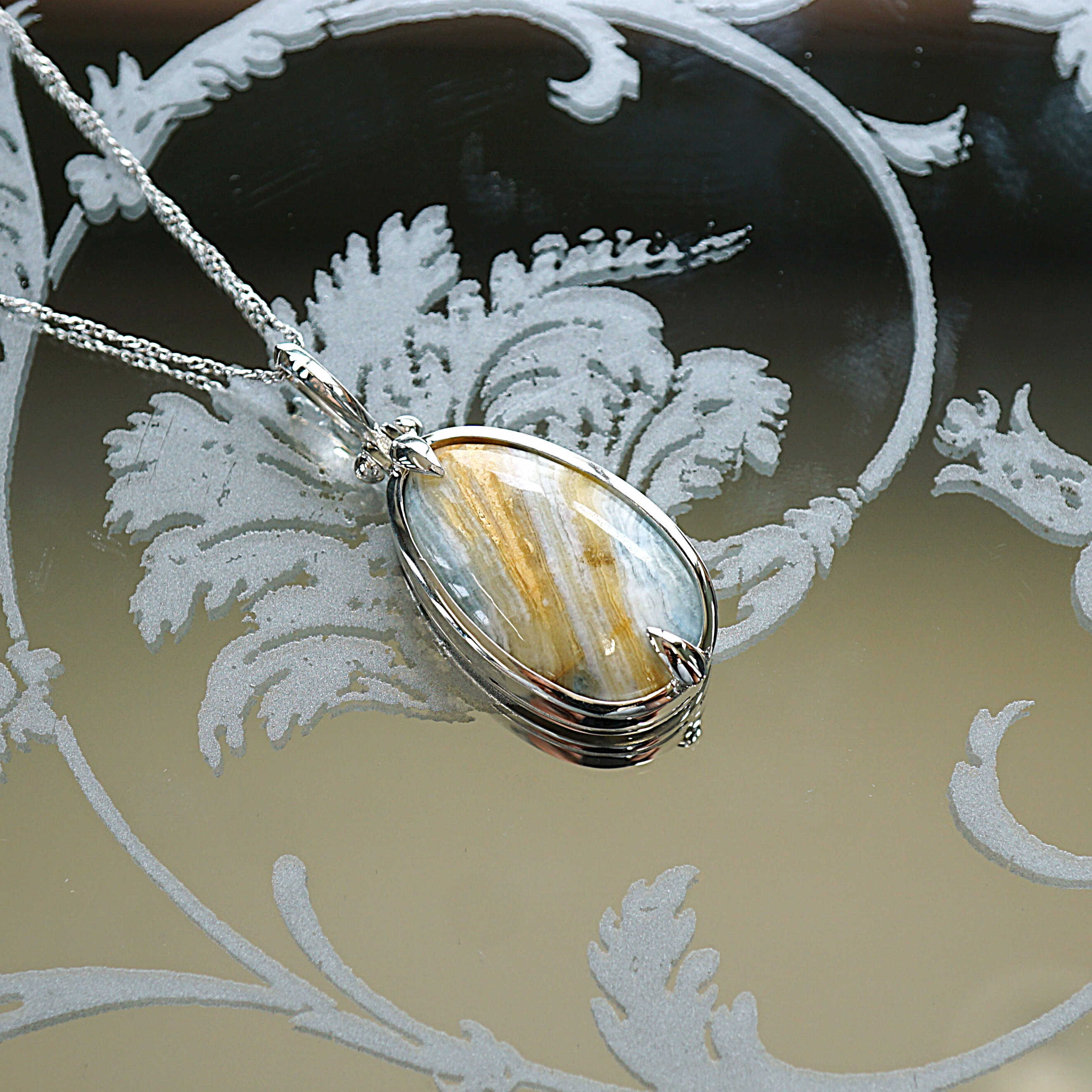 SV　シェ―ライト　ペンダント＜ヘッドのみ＞