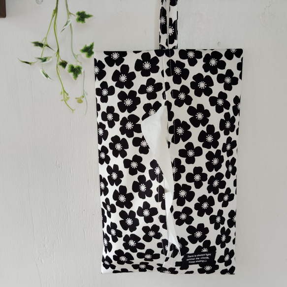 ハンドメイド**ボックスティッシュカバー 北欧風花柄／ブルー ボックス