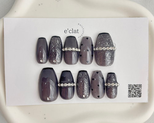 51シアーブラックネイルチップ ラメネイル ラインストーン