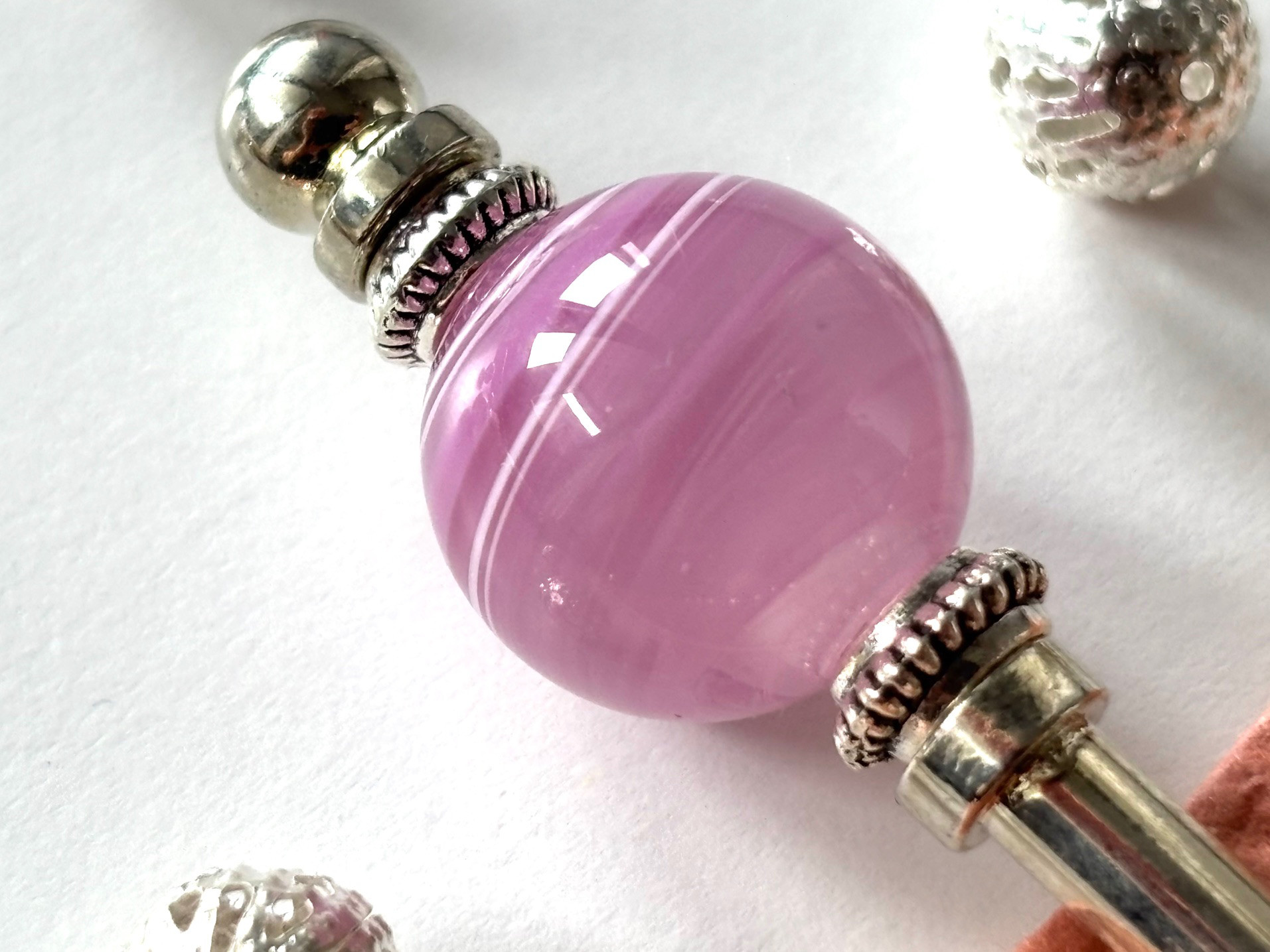 かんざし　夏祭りのヨーヨーの様なピンクのマーブル模様のとんぼ玉　一本挿し　一本簪　涼しげ　夏　トンボ玉