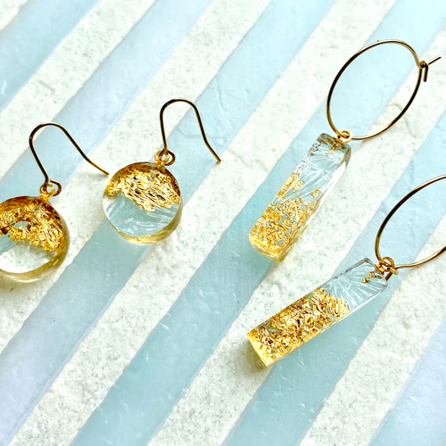 ガラスと金箔のピアス まる ピアス（フック・チェーン） jewegla 通販