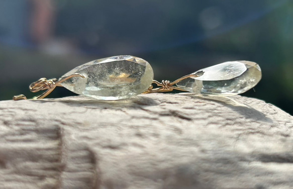 K24純金フック◇リビアングラス ピアス◇K24 Pure Gold Libyan desert glass 12枚目の画像