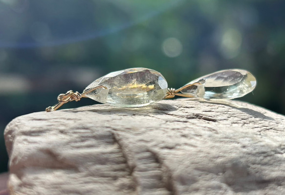 K24純金フック◇リビアングラス ピアス◇K24 Pure Gold Libyan desert glass 8枚目の画像