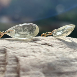 K24純金フック◇リビアングラス ピアス◇K24 Pure Gold Libyan desert glass 10枚目の画像