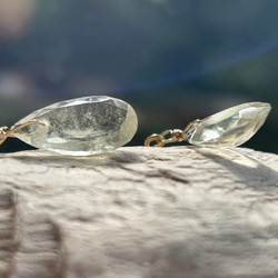 K24純金フック◇リビアングラス ピアス◇K24 Pure Gold Libyan desert glass 13枚目の画像