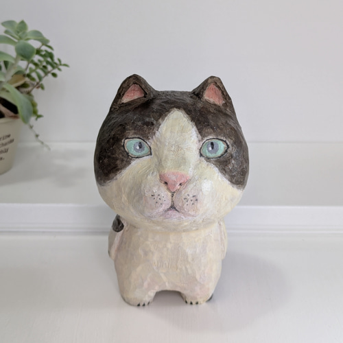 猫2体（歩き. 座り）　木彫り　置物 猫2体（歩き. 座り） 木彫り 置物 猫2体（歩き. 座り） 木彫り 置物
