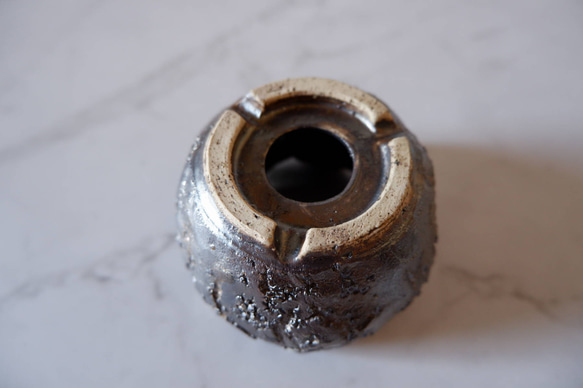 2号富士砂燻し金彩裂紋鉢077　塊根植物　多肉植物　盆栽　植木鉢　作家鉢　鉢皿　沖縄 6枚目の画像