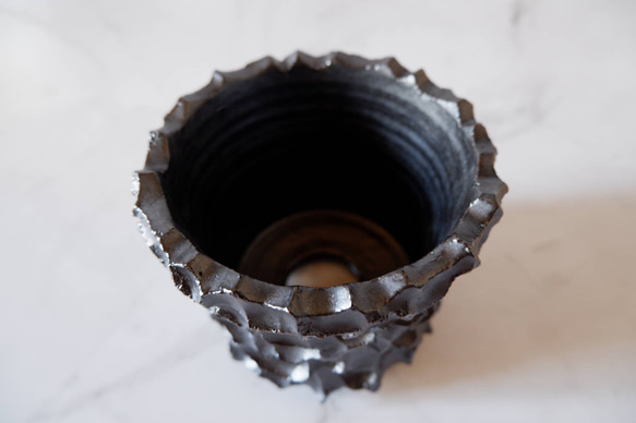 4号艶流紋黒鉢090　塊根植物　多肉植物　盆栽　植木鉢　作家鉢　鉢皿　沖縄 4枚目の画像