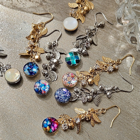 天然貝 螺鈿アート ★リーフチェーンピアス・イヤリング  ※アレルギー対応｜ Ayuプロデュース【 ギフト・プレゼント】 1枚目の画像