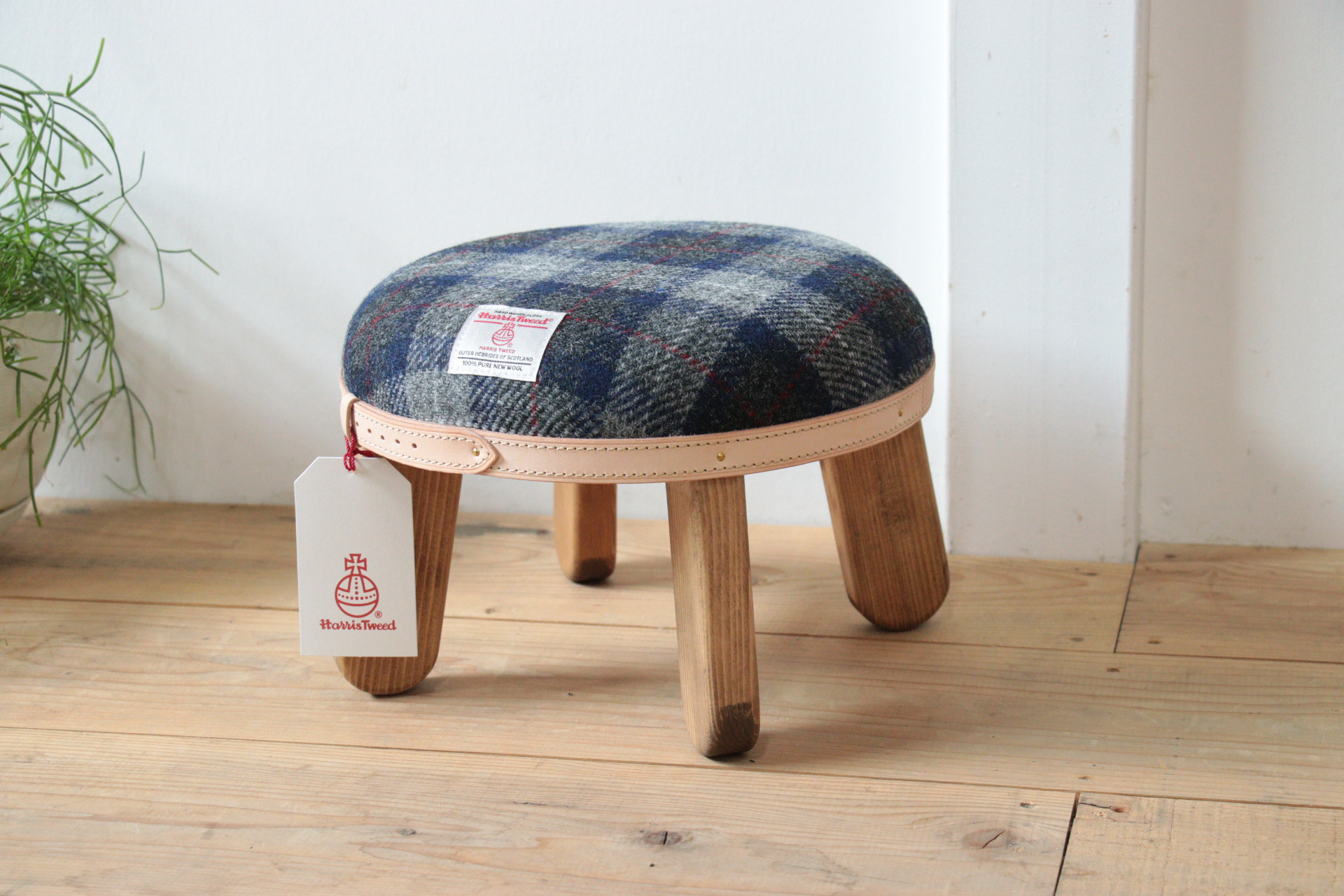 送料無料【HARRIS TWEED】【ネイビー&グレーチェック】　ウ－ルまぁるいキッズスツール　ハリスツイード
