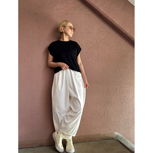 RATAさんレギュラー丈とろみ素材イージーパンツ落ち感ある大人ダボ感  