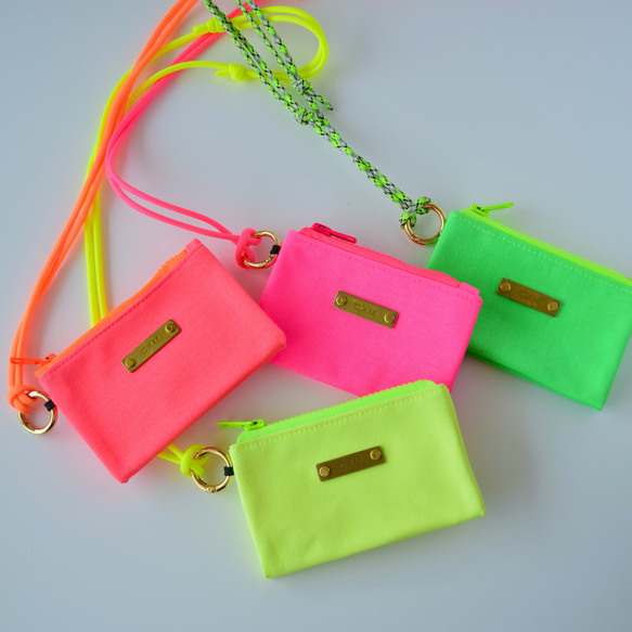 3room wallet / neon canvas 1枚目の画像