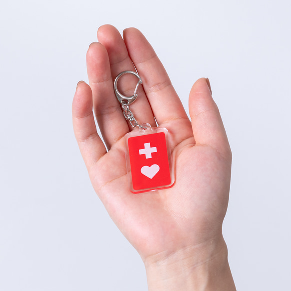 ヘルプマークキーホルダー　小さいアクリルキーホルダー　　片面印刷キーホルダー　東京都福祉局認可商品 1枚目の画像