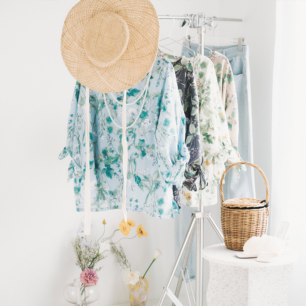 暑い夏にゆったり着られる！袖がリボンのハーフリネンブラウス ナチュラル【特集掲載】