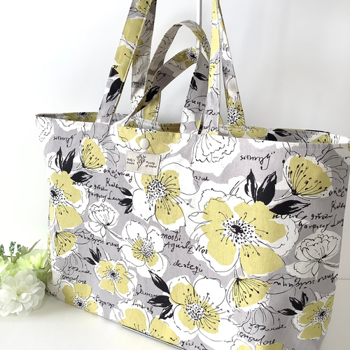 花柄モチーフのトートバッグ ♪NEW♪ ♡大きなお花柄＆英字柄☆2wayトートバッグ♡サブバッグ