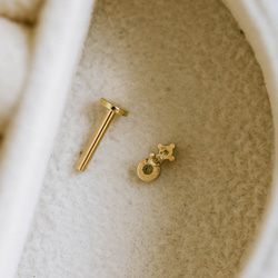 14K金 ゴールド bezel ミニマリスト  ヘリックス 軟骨 トラガス イヤリング ピアス ラブレット 5枚目の画像
