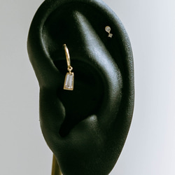 14K金 ゴールド bezel ミニマリスト  ヘリックス 軟骨 トラガス イヤリング ピアス ラブレット 3枚目の画像