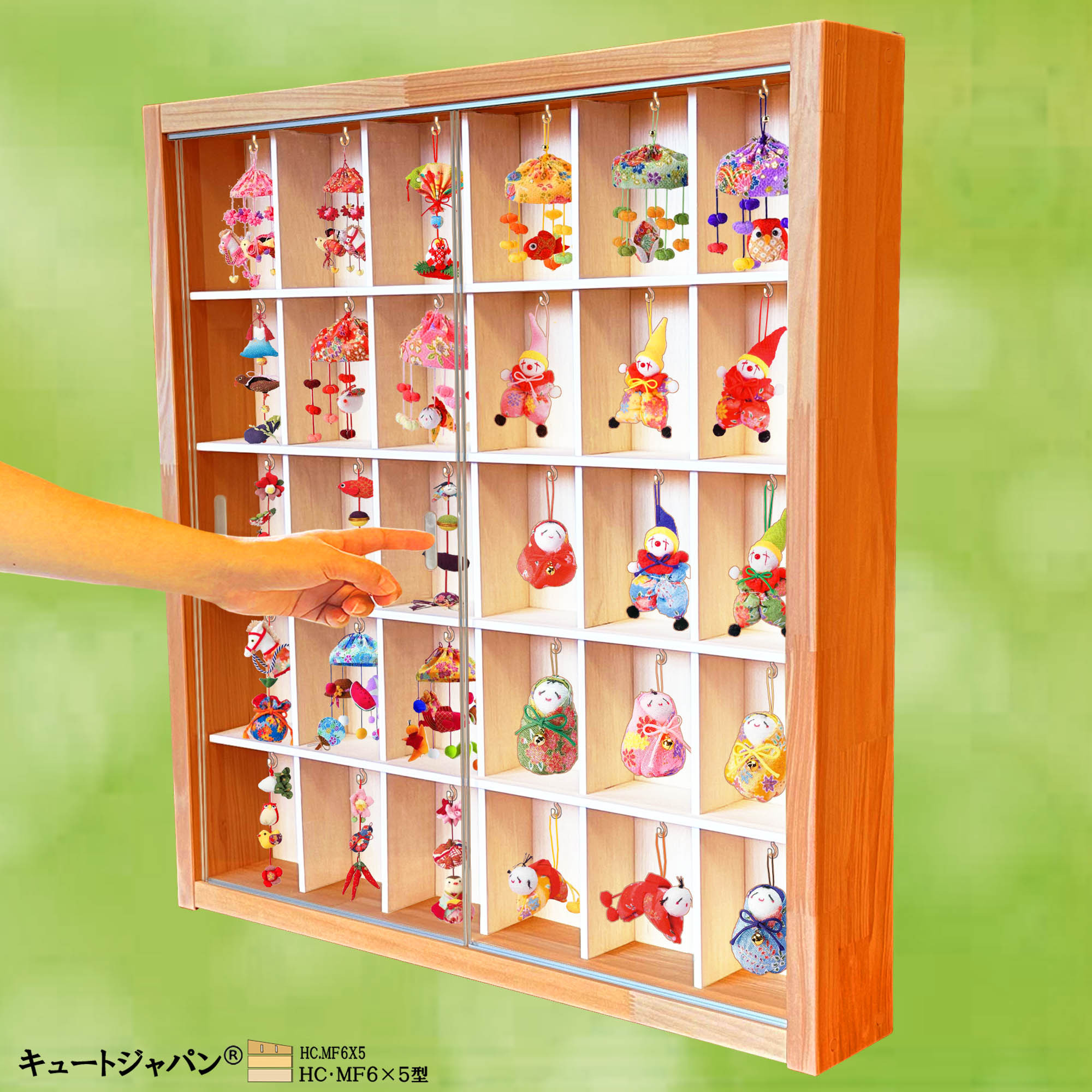 収納棚 ちりめん細工 フック付 つるし飾り ３０マス アクリル障子付 メープル色塗装 日本製 ＭＦ６×５型