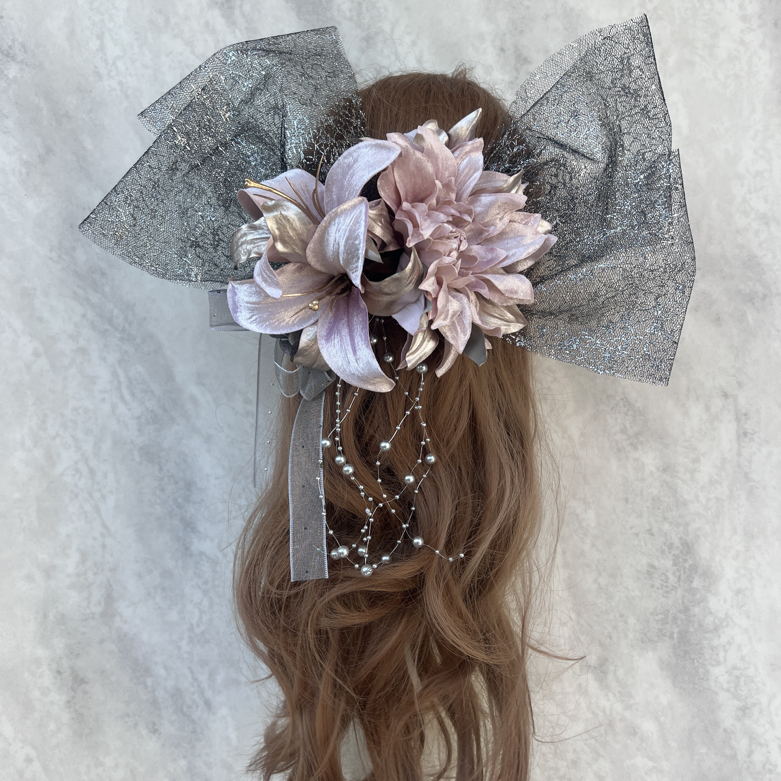 hr75 ゆり ダリア ピンク 黒 和装 髪飾り 成人式 着物 振袖 結婚式