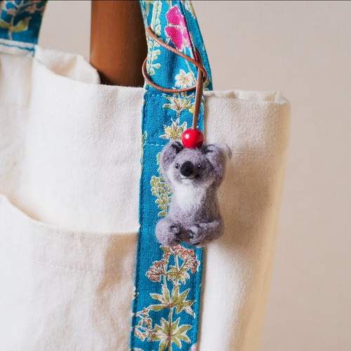【mar】コアラ 羊毛フェルト ストラップ ハンドメイド のんびりコアラの羊毛フェルトストラップ 羊毛フェルト Mt.maru