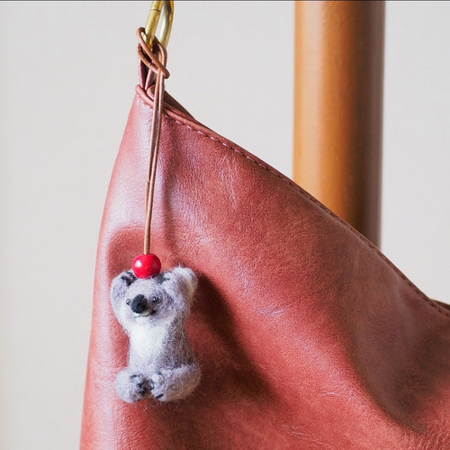 受注制作】ストラップ／コアラ 羊毛フェルト hatotoco 通販