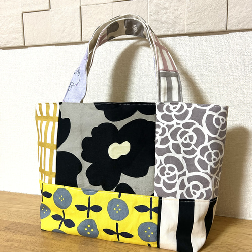 「北欧カラーのトートバッグ。」 パッチワーク ハンドメイド 北欧パッチワークトートバッグ トートバッグ fleur 通販 19359885
