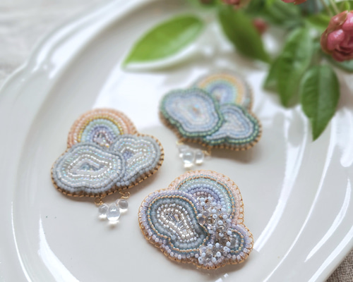 虹と雲 ビーズ刺繍 ブローチ ブローチ lotus tears 通販 19360686