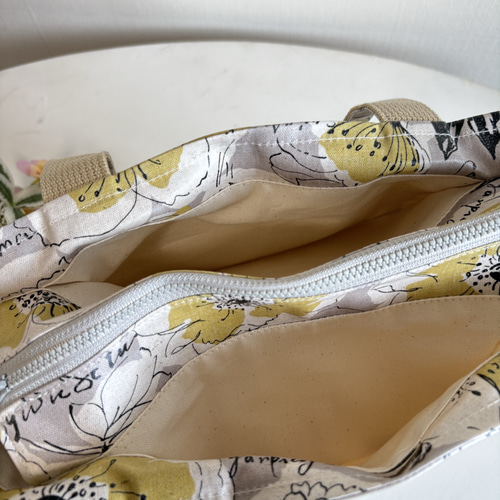 ラミネートトートバック あおりタイプ 1 トートバッグ tumugi 通販  