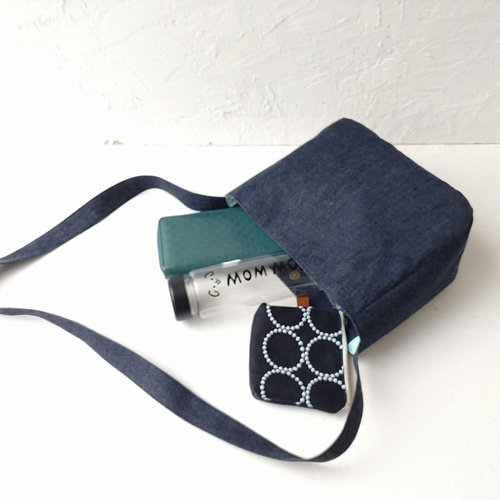 美品 ミナペルホネン ショルダーバッグ mela りんご 2way ボディバッグ ミナペルホネン りんごの刺繍[mela]とデニム ショルダーバッグ