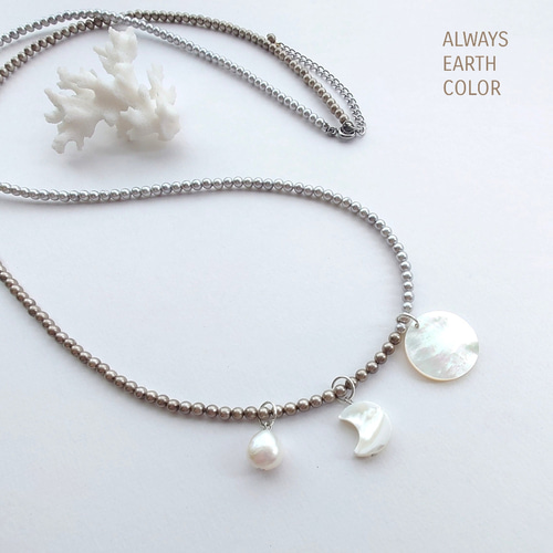 GOLD＆SILVERのシェルパール♪2wayロングネックレス。3つの