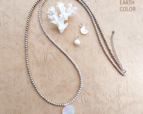 クロエ シェルズ ネックレス Chloé Shellsペンダント ネックレス の金色 CHC25UFO68SYP9DC