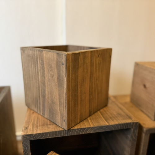 杉無垢材のナチュラルウッドキューブ｜花台・ディスプレイ・収納