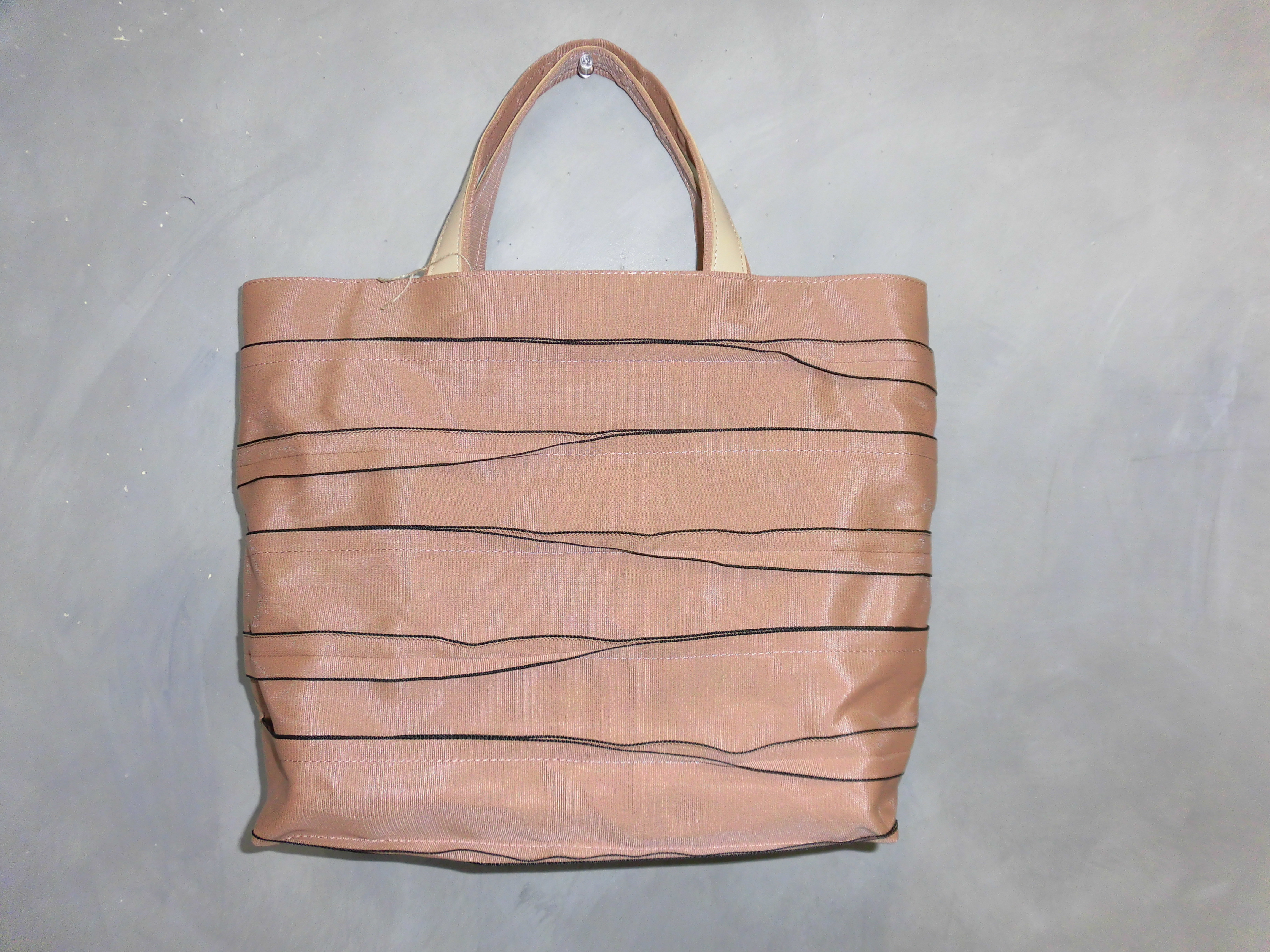 畳縁・A4サイズバッグ・軽くて丈夫なバッグ・畳縁バッグ