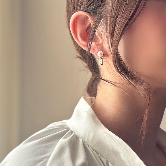 ◆2WAY  氷のような涼しげブルートパーズチャーム&淡水パールピアス　Silver925 抗アレルギー 2枚目の画像