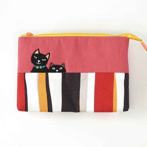 ねこ刺繍アップリケ付き口が大きく開くテントポーチ。ネコ好きの方へのプレゼントに！[Q0081] 2枚目の画像