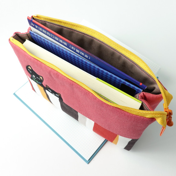 ねこ刺繍アップリケ付き口が大きく開くテントポーチ。ネコ好きの方へのプレゼントに！[Q0081] 4枚目の画像