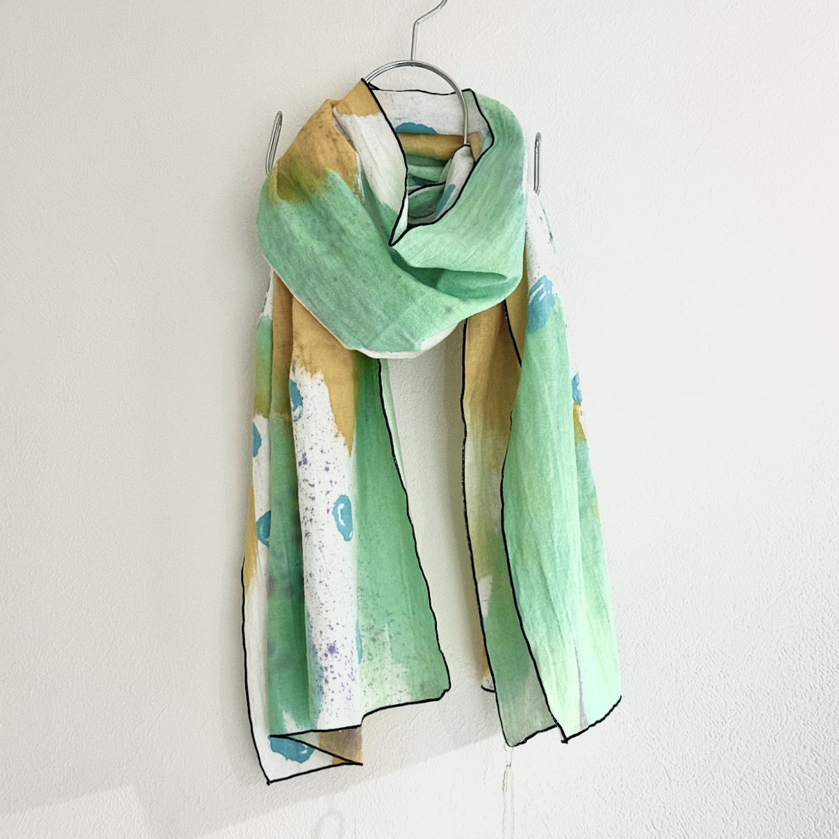 手染めの綿麻ストール / Drawing