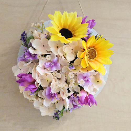 ひまわりとりんどうのウッドフレームアレンジメント アーティ