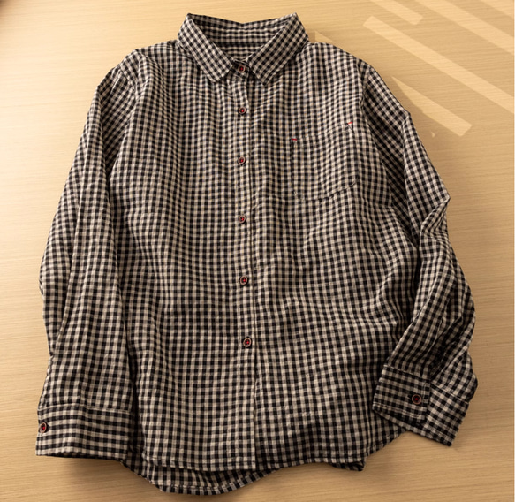 樹 *ゆったりチェックのシャツ . 綿100%長袖シャツ . カジュアルな上着 2枚目の画像