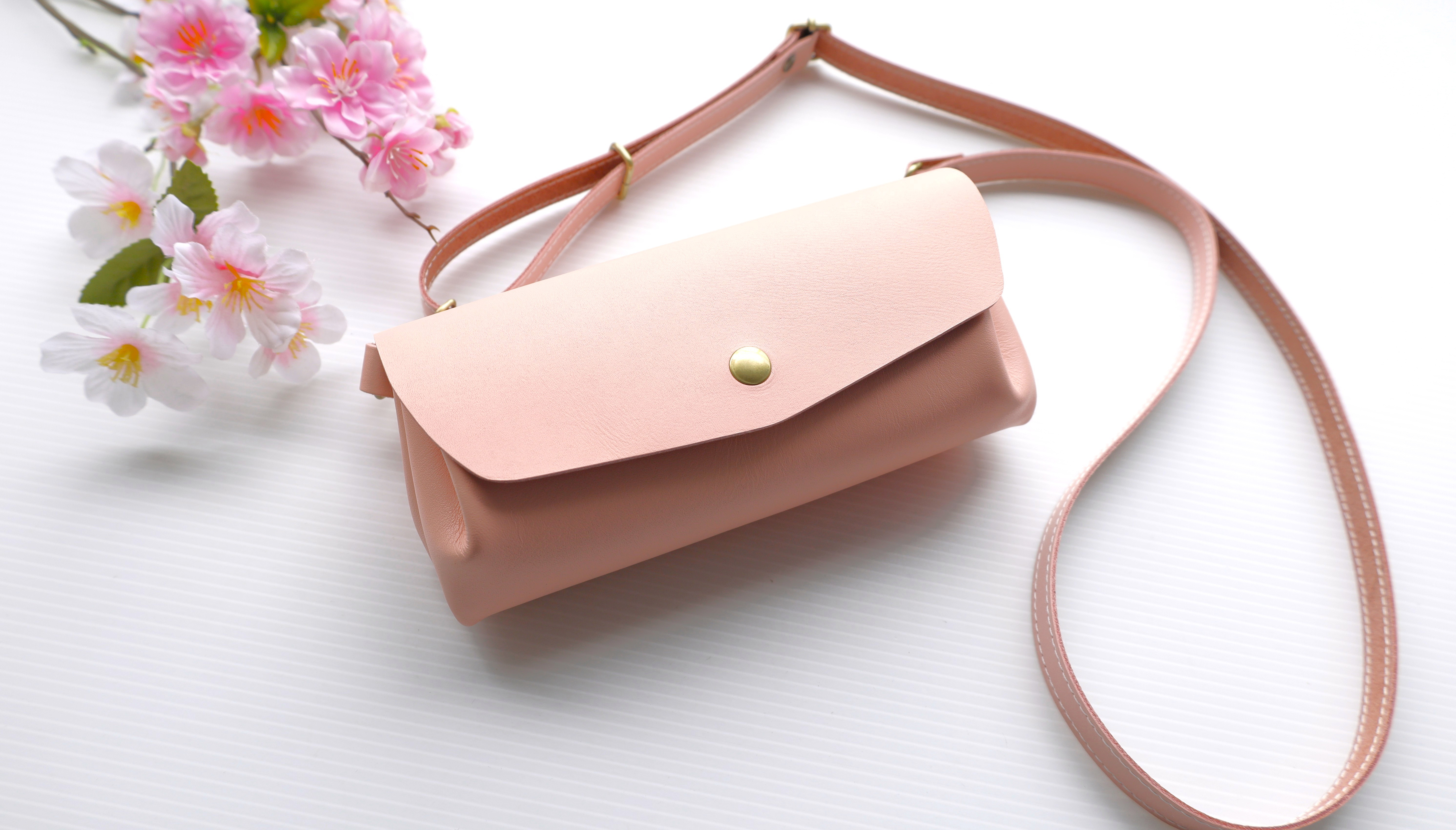 【これ一つで身軽におでかけ ♪ 】〇 牛革 〇アコーディオン長財布〇ポシェット〇