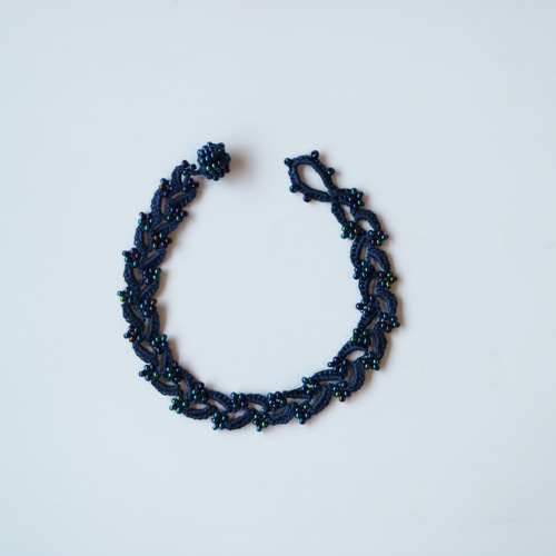 スケール ブレスレット --- かぎ針編み【 ネイビー 】 ブレスレット