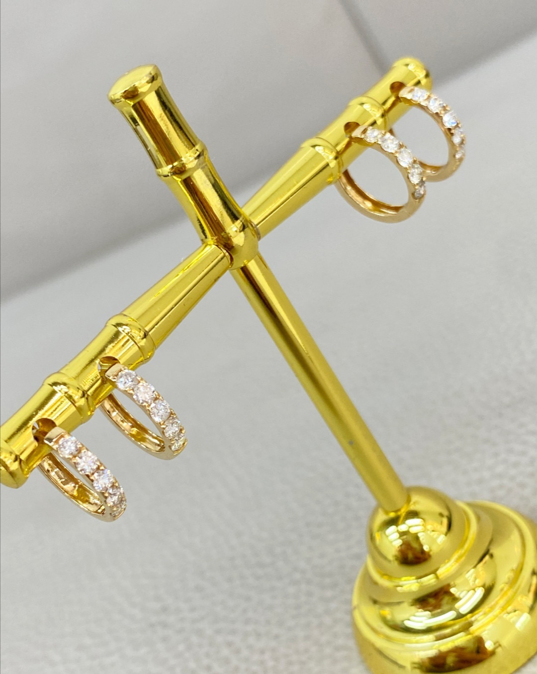 天然ダイヤモンドフープピアスk18　0105