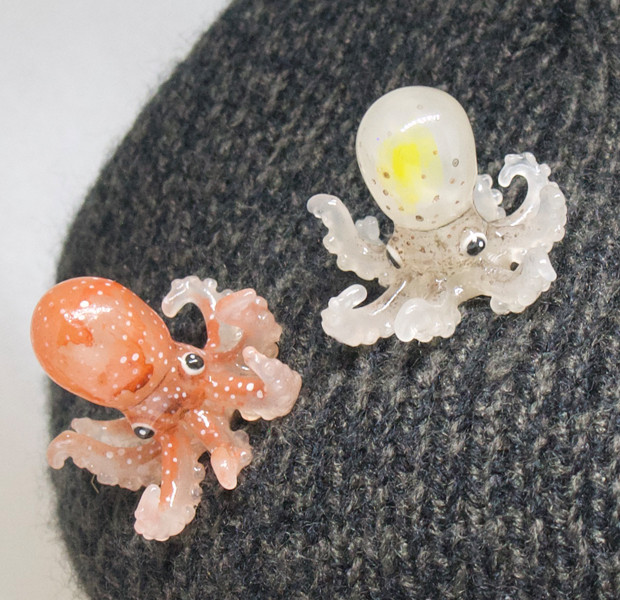 にこちゃんピンバッジ(6個） こにーちゃん ピンバッチ 6個 - メルカリ