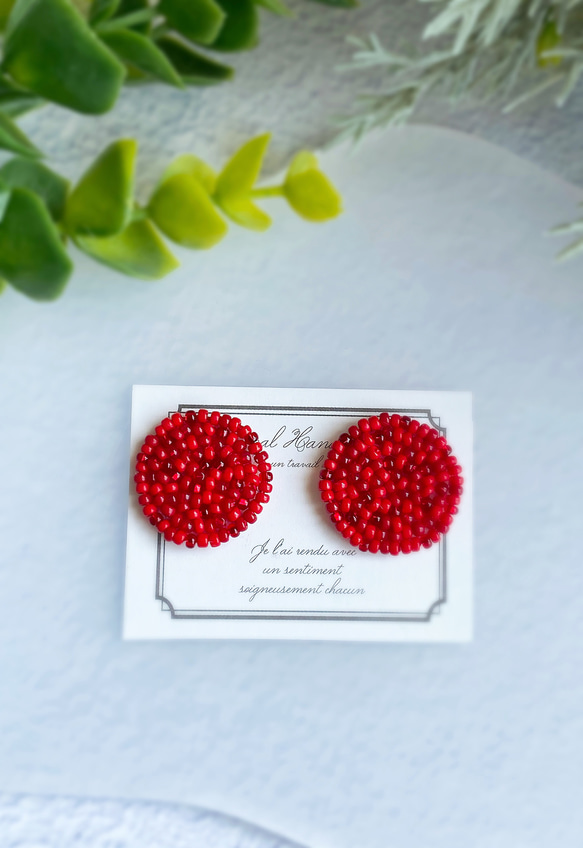 No.146【レッド】 まん丸ビーズ刺繍ピアスorイヤリング ピアス