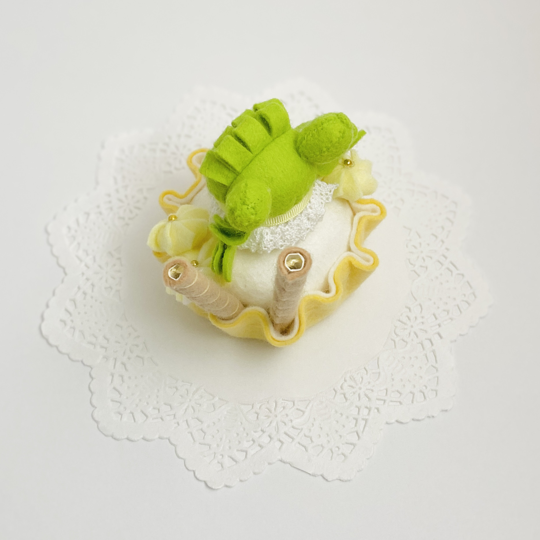 フェルトマスコット［寄り添いキウイタルトちゃん］