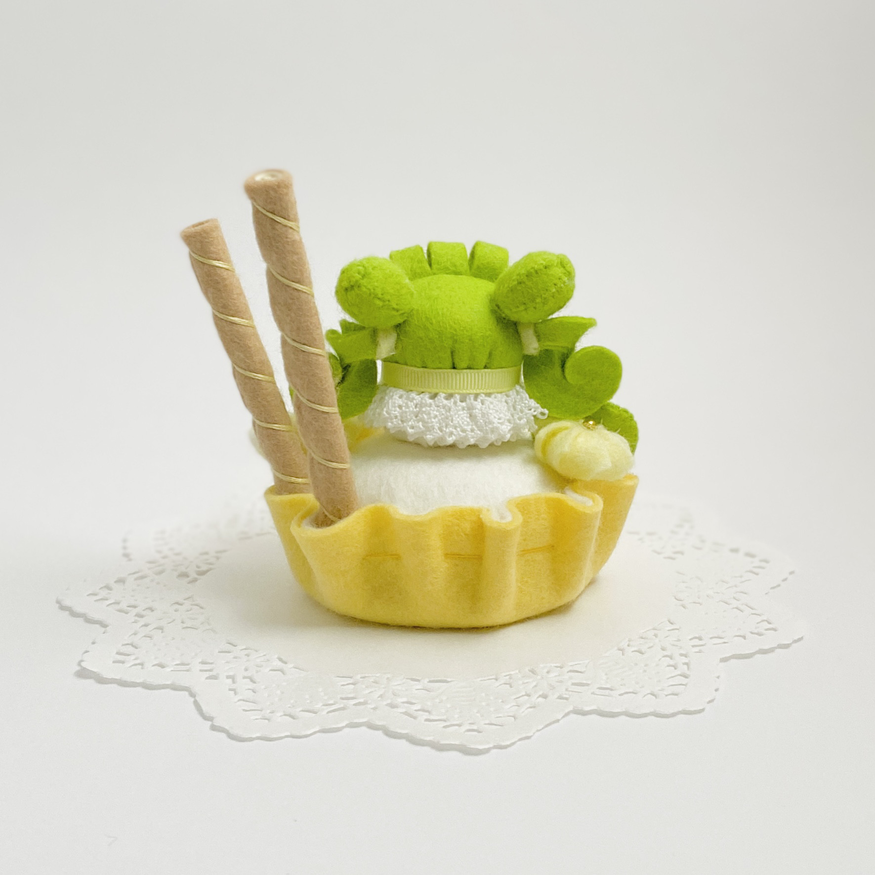 フェルトマスコット［寄り添いキウイタルトちゃん］