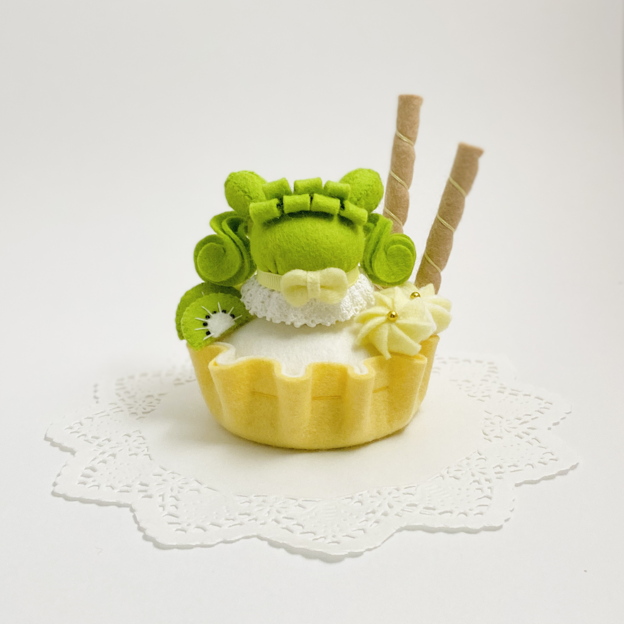 フェルトマスコット［寄り添いキウイタルトちゃん］