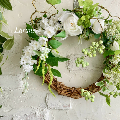 ピンクローズとラナンキュラスの豪華スウィート特大リース