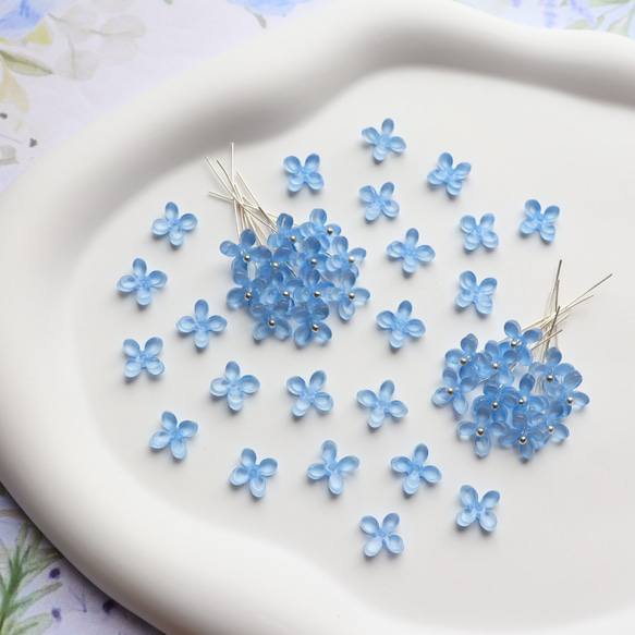 オリジナル新色★8mmアジサイ　四つ葉　お花のアセテートパーツ　ライトブルー 15枚目の画像