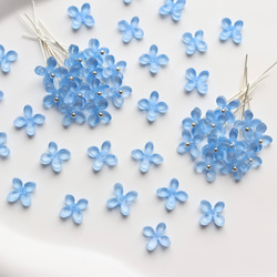 オリジナル新色★8mmアジサイ　四つ葉　お花のアセテートパーツ　ライトブルー 8枚目の画像